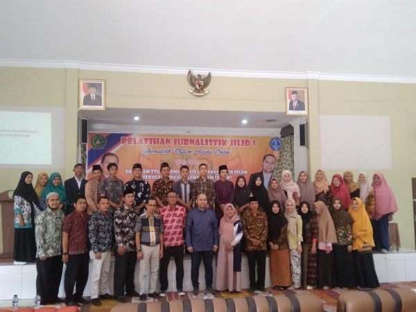 Melalui Mata Kuliah Penulisan Berita, HMPS KPI STAIN Bengkalis Gelar Pelatihan Jurnalistik Jilid 1