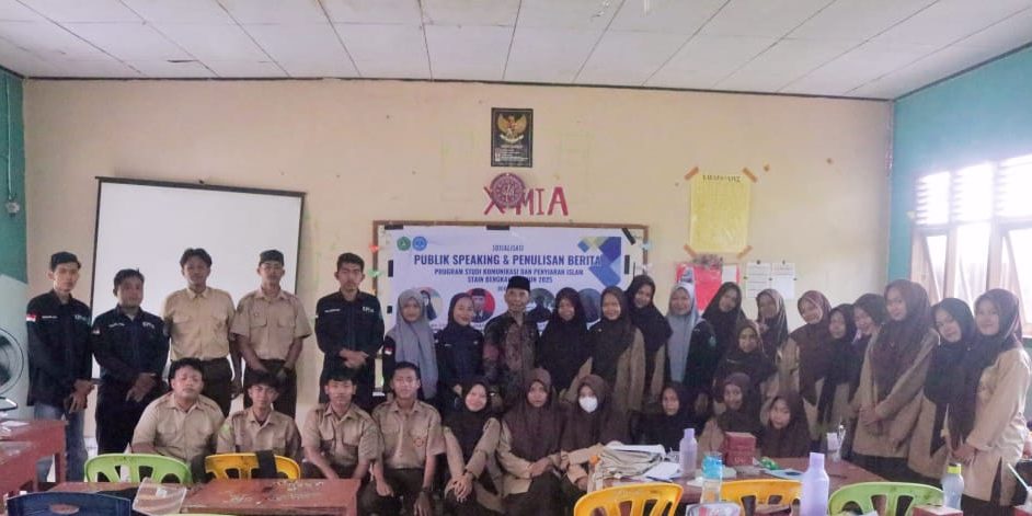 Kolaborasi Dosen dan Mahasiswa Prodi KPI Taja Literasi Publik Speaking di MAN 2 Bengkalis Kolaborasi Dosen dan Mahasiswa Prodi KPI Taja Literasi Publik Speaking di MAN 2 Bengkalis