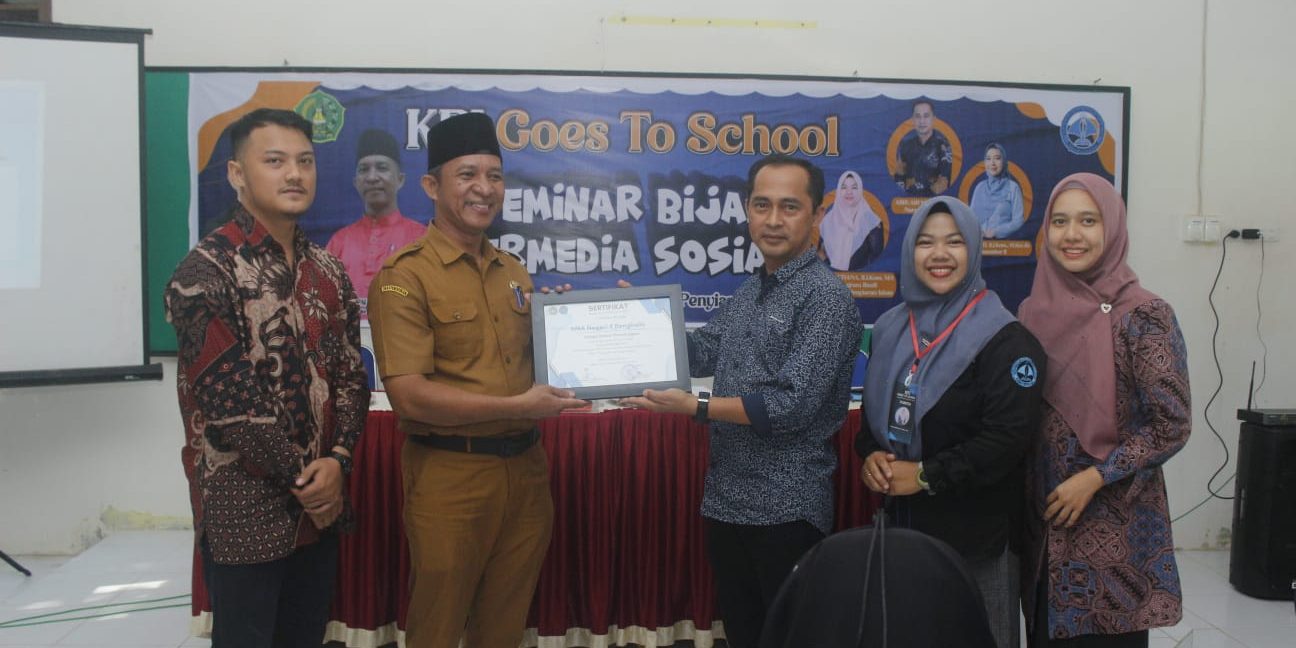 KPI Goes to School, Seminar Bijak Bermedia Sosial di SMAN 4 Bengkalis KPI Goes to School, Seminar Bijak Bermedia Sosial di SMAN 4 Bengkalis